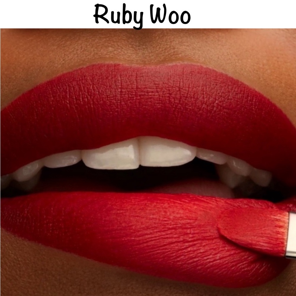 LAST 💋 RUBY WOO a MAC RETRO MATTE LIPCOLOR. RETAIL $23. **NEW / BOX. FULL SIZE.